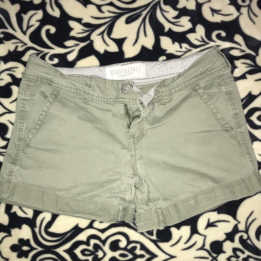 Aéropostale Army Green Shorts ☀️